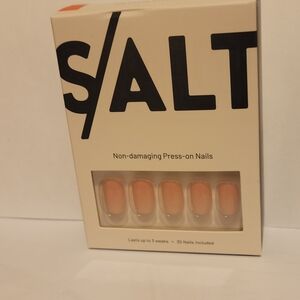 Medium Squoval press-on nails in pinky nude color